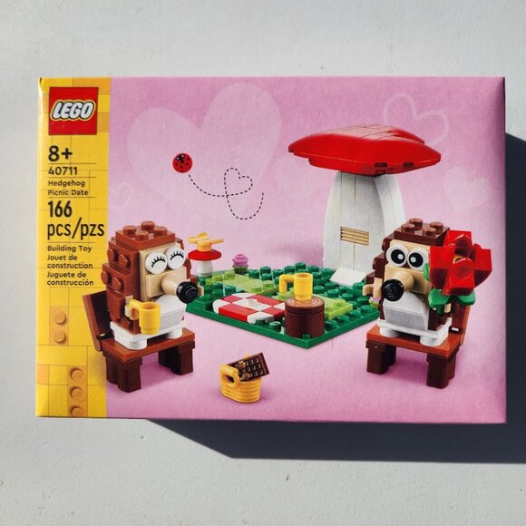 NEW LEGO Hedgehog Picnic Date 40711 Building Toy Animal Figures Playset Toys and - Picture 13 of 16